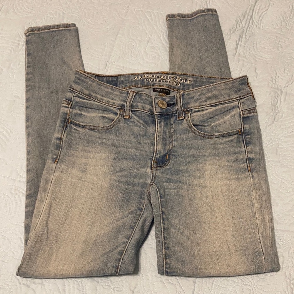 AE Super Stretch Jegging Size 2 Reg